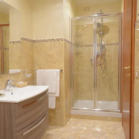 Hotel President 4*
